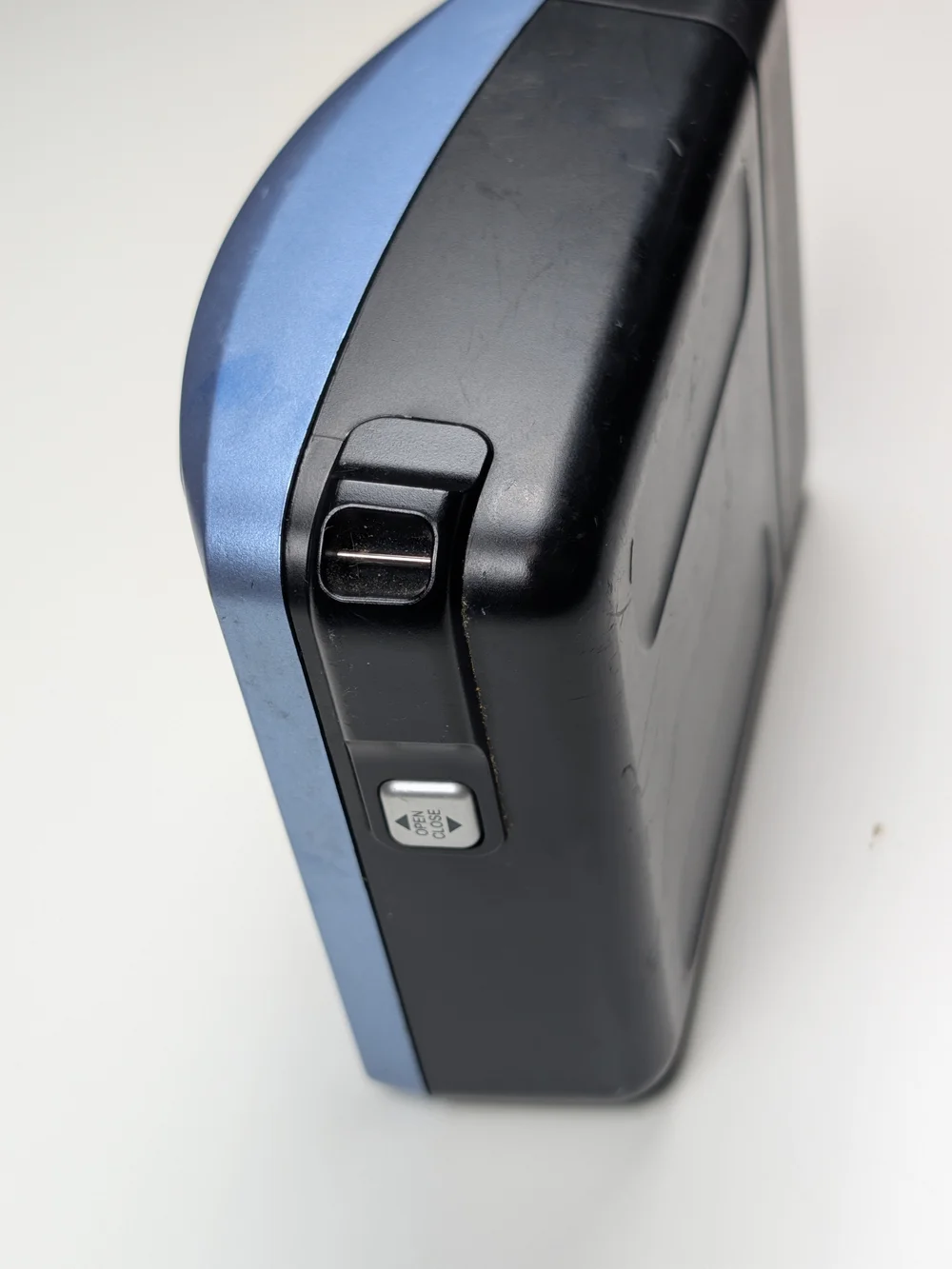 Polaroid One600 Blue Folding Instant Camera 600 Film Power & Flash Tested